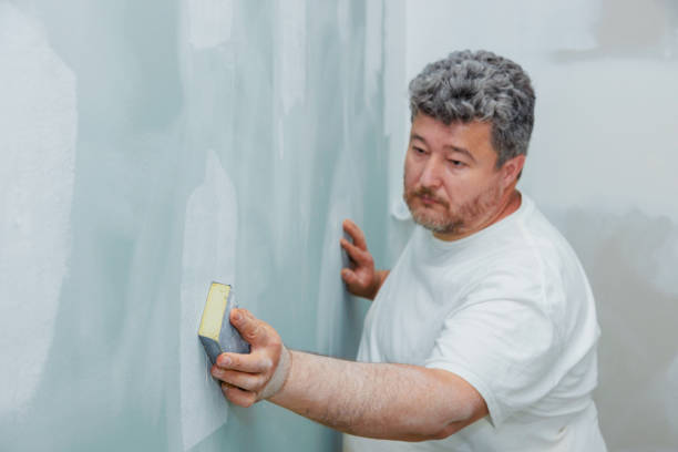 Best Biohazard Mold Removal  in Riverside, OH